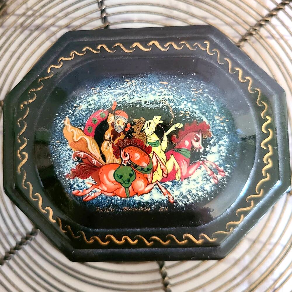 Russian Lacquer Box Palekh Style Hand Painted Artist Signed Vintage Folk Scene